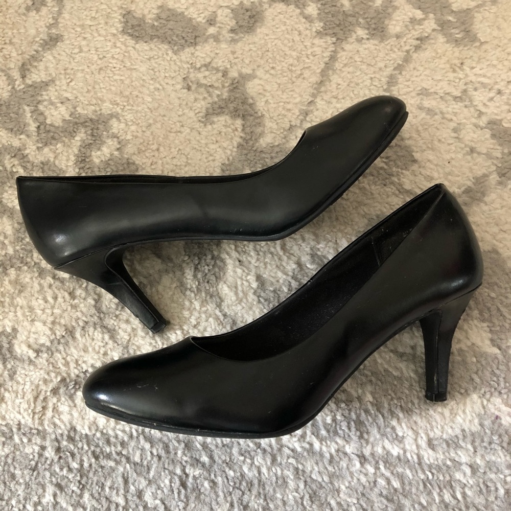 Black Heels Size 8.5